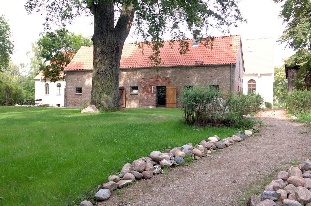 Kavaliershaus Schloss Bluecher Am Finckenersee Exteriér fotografie